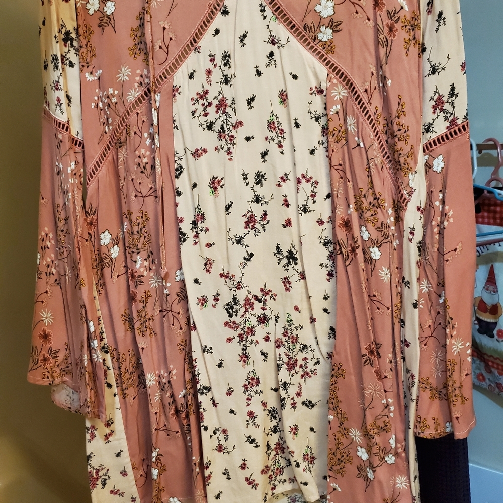 Dress - Picture 3 of 7